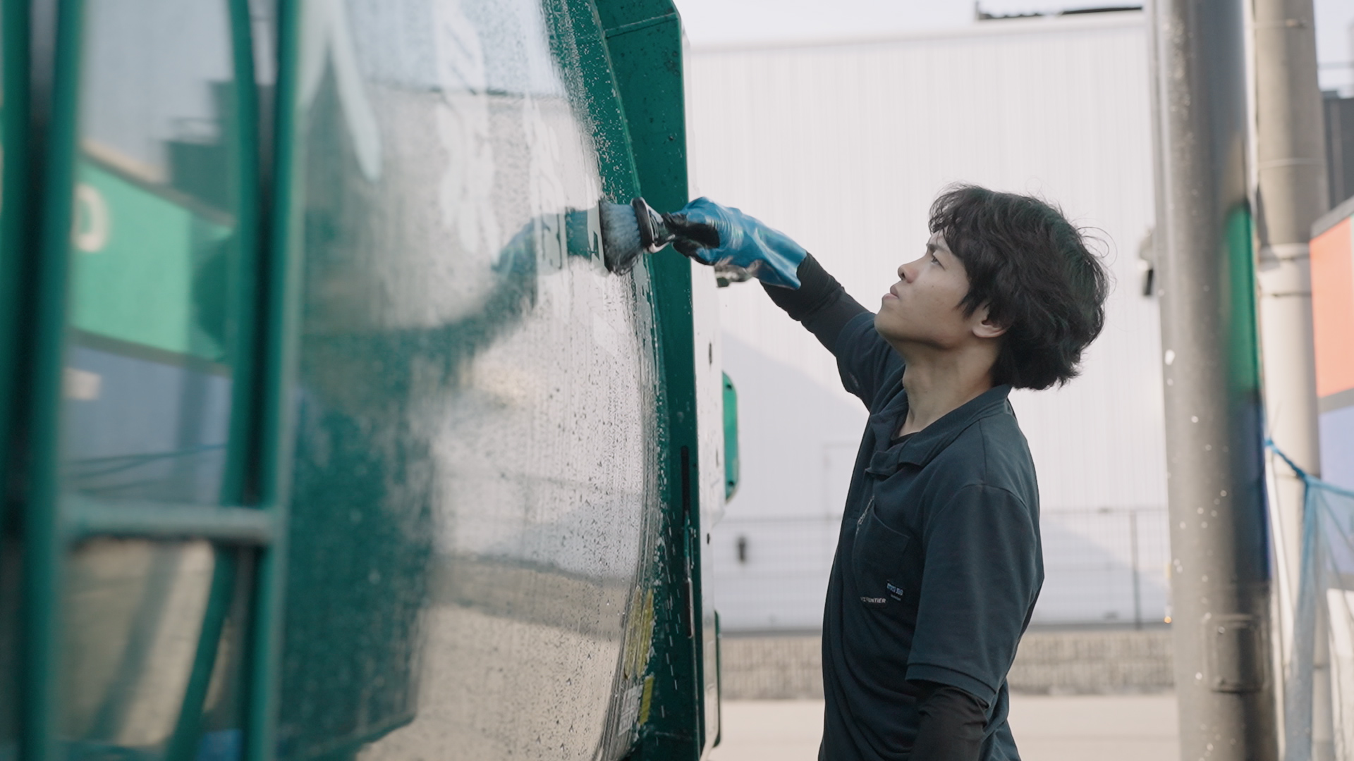 堺市堺区の飲食店向けゴミ回収｜大泉衛生の収集作業風景